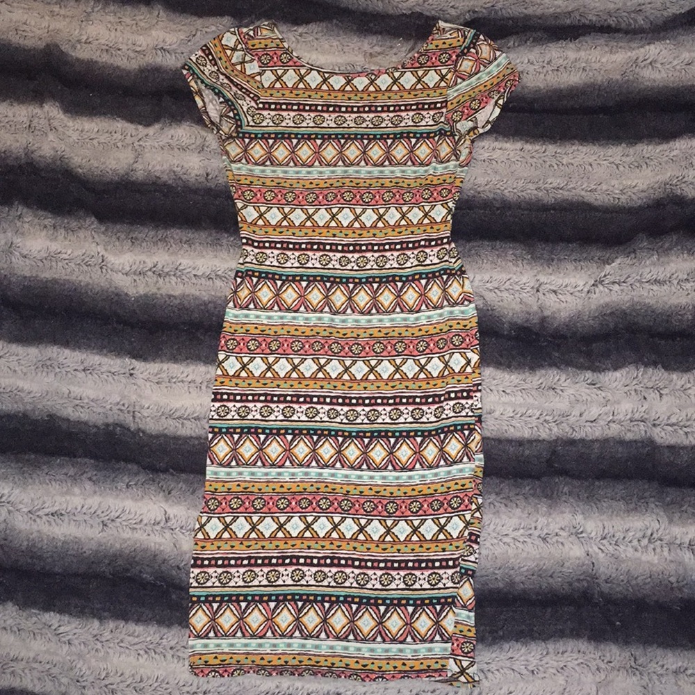 Stretchy fitted print dress